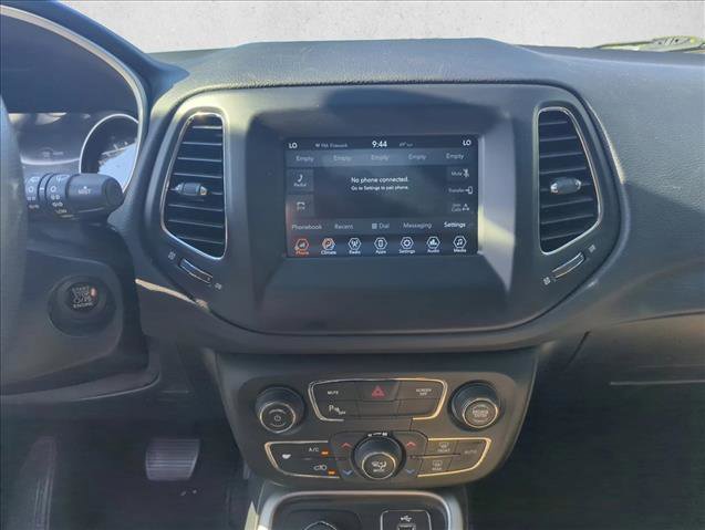 Used 2018 Jeep Compass Sport w/ Tech Group image 16