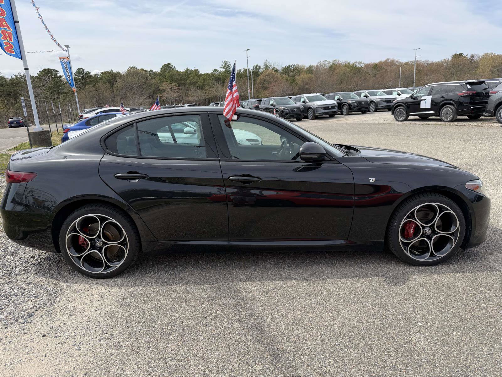 Used 2022 Alfa Romeo Giulia Ti AWD/4WD image 38