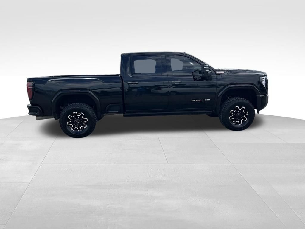 Used 2024 GMC Sierra 3500 AT4 w/ AT4 Premium Plus Package AWD/4WD image 7