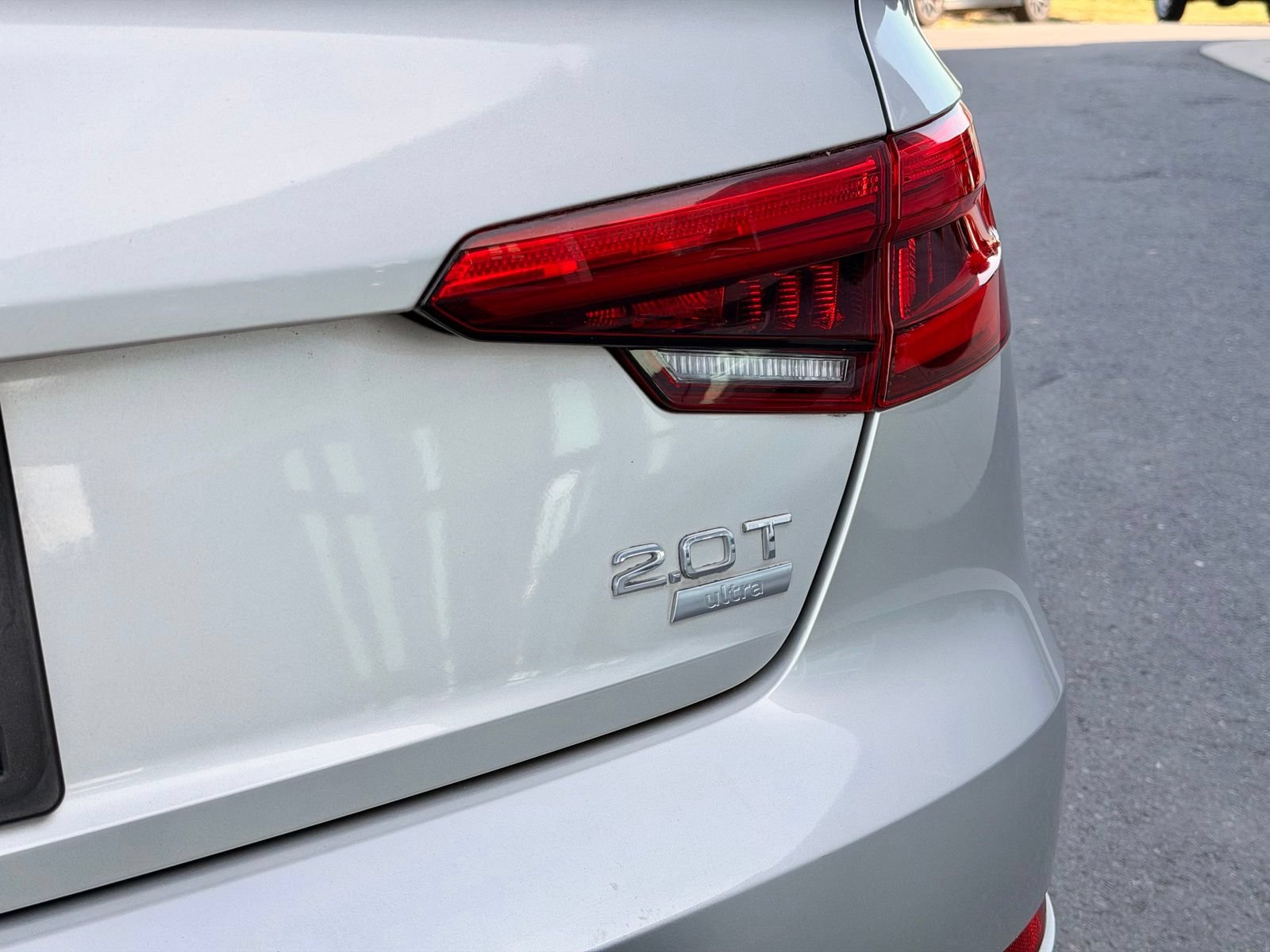 Used 2017 Audi A4 2.0T Ultra Premium FWD image 16