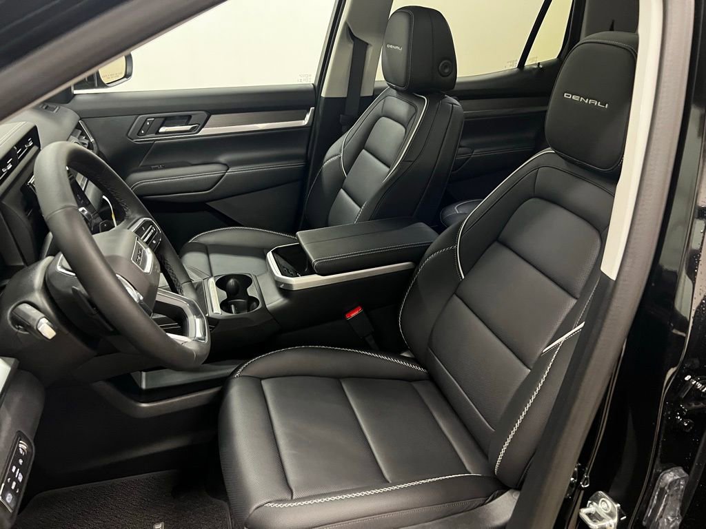 New 2026 GMC Terrain Denali image 28