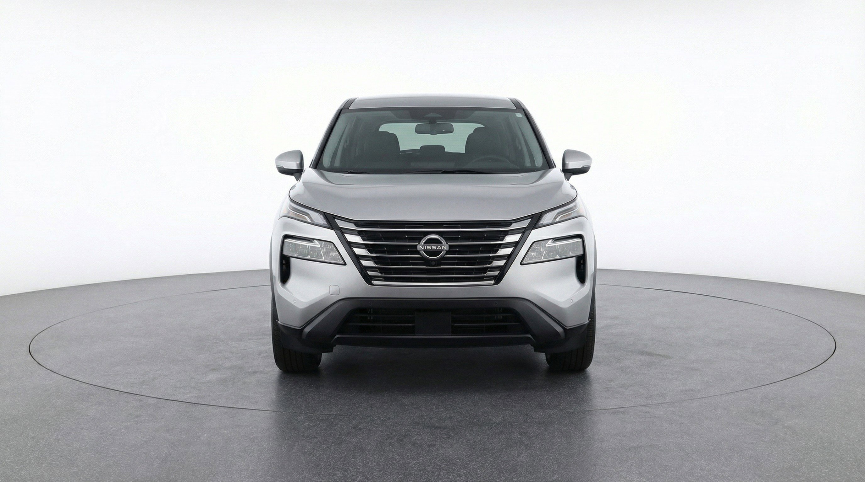 Used 2025 Nissan Rogue SV image 2