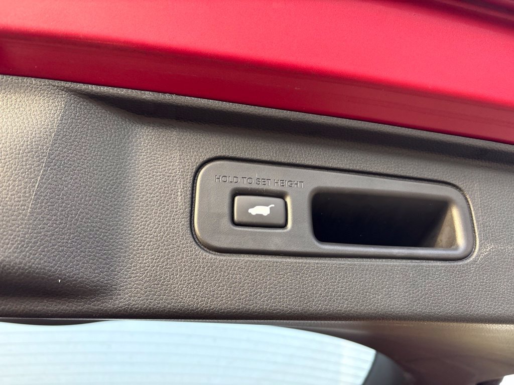 Used 2024 Honda Pilot Elite image 13