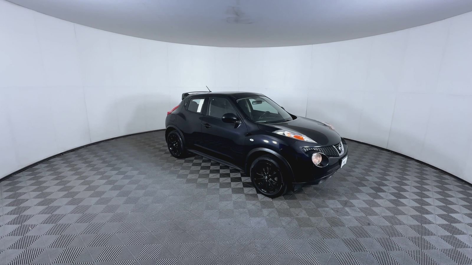 Used 2013 Nissan Juke S w/ Midnight Edition AWD/4WD image 2