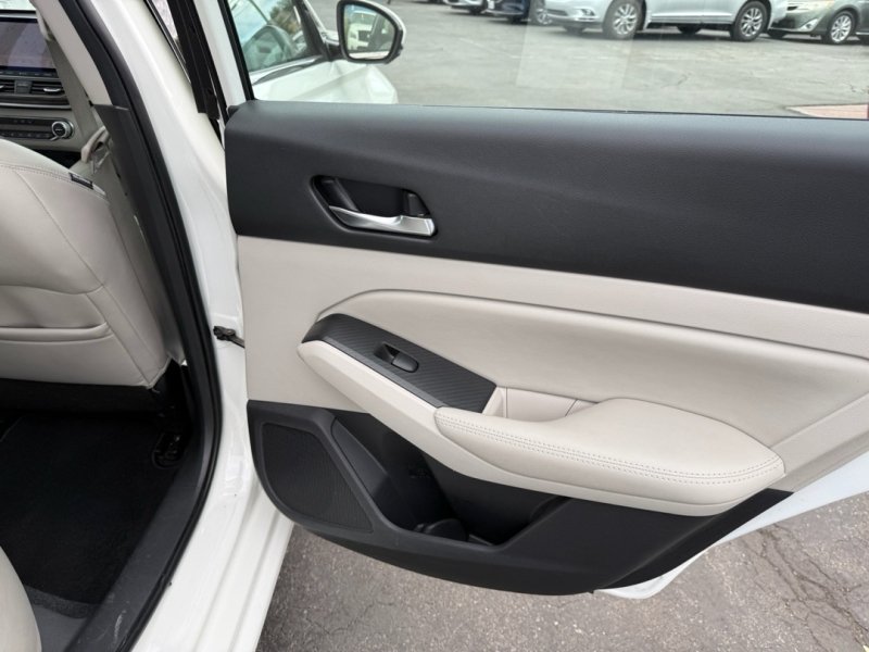 Used 2019 Nissan Altima 2.5 Platinum AWD/4WD image 26