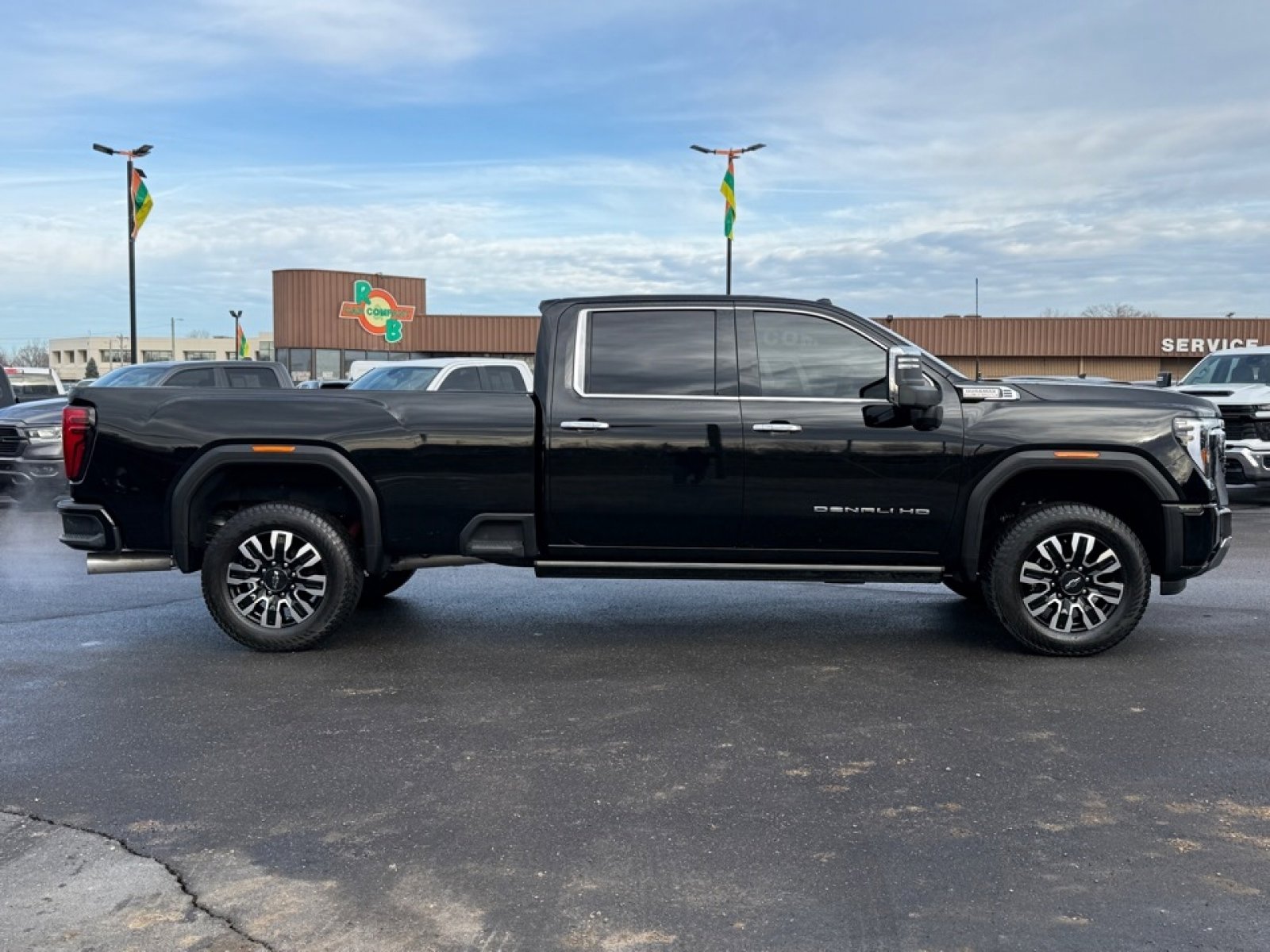 Used 2025 GMC Sierra 2500 Denali w/ Technology Package image 9