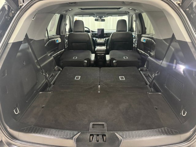 Used 2023 Ford Explorer Limited w/ Limited Technology Package image 23