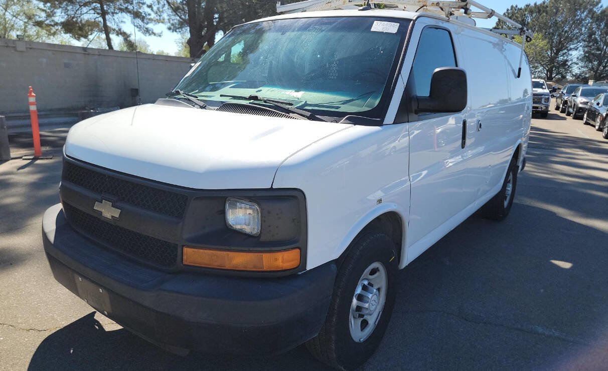 Used 2015 Chevrolet Express 2500 image 5