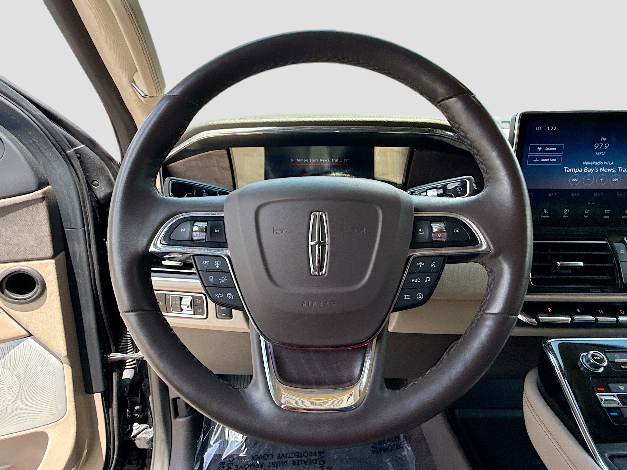 Used 2023 Lincoln Navigator L Reserve AWD/4WD image 40