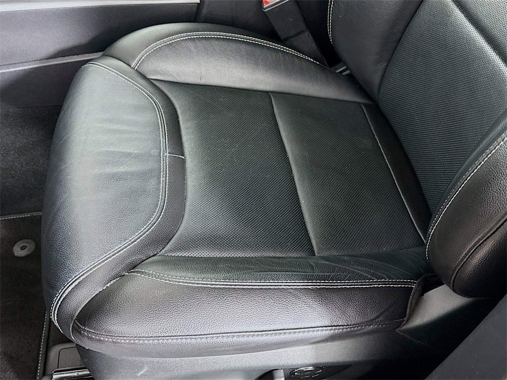 Used 2020 Ford Explorer ST w/ ST Street Pack image 18