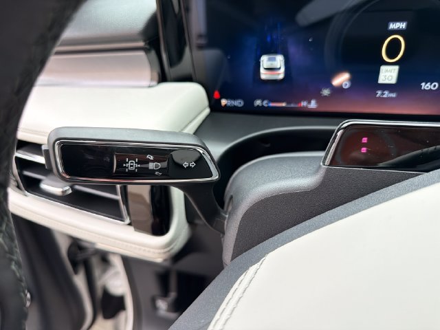 New 2027 Lincoln Aviator AWD image 26