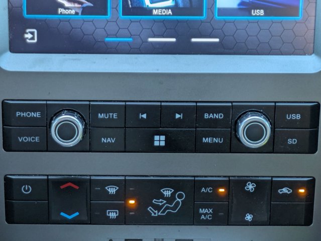 Used 2014 Ford Mustang Coupe image 9