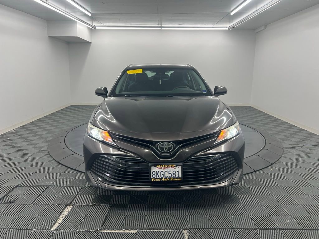 Used 2019 Toyota Camry LE FWD image 5