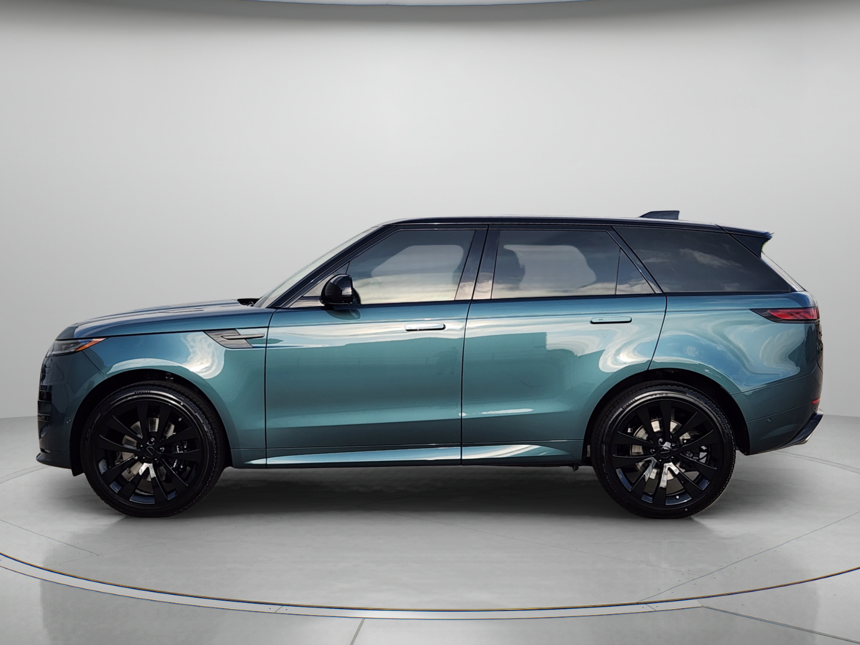 New 2026 Land Rover Range Rover Sport Dynamic SE AWD/4WD image 2