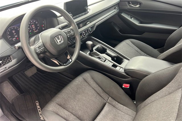 Used 2023 Honda Accord EX image 10