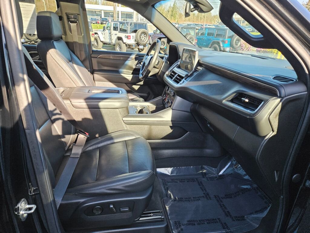 Used 2021 Chevrolet Suburban Z71 AWD/4WD image 12