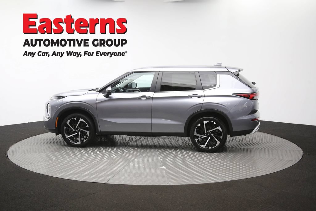 Used 2024 Mitsubishi Outlander SE AWD/4WD image 61