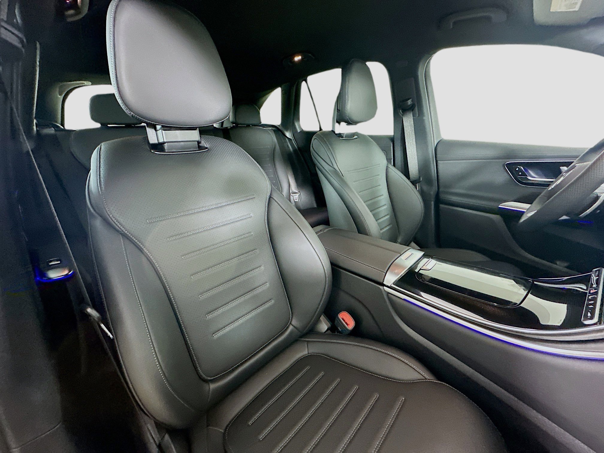 Certified 2026 Mercedes-Benz GLC 300 4MATIC image 37