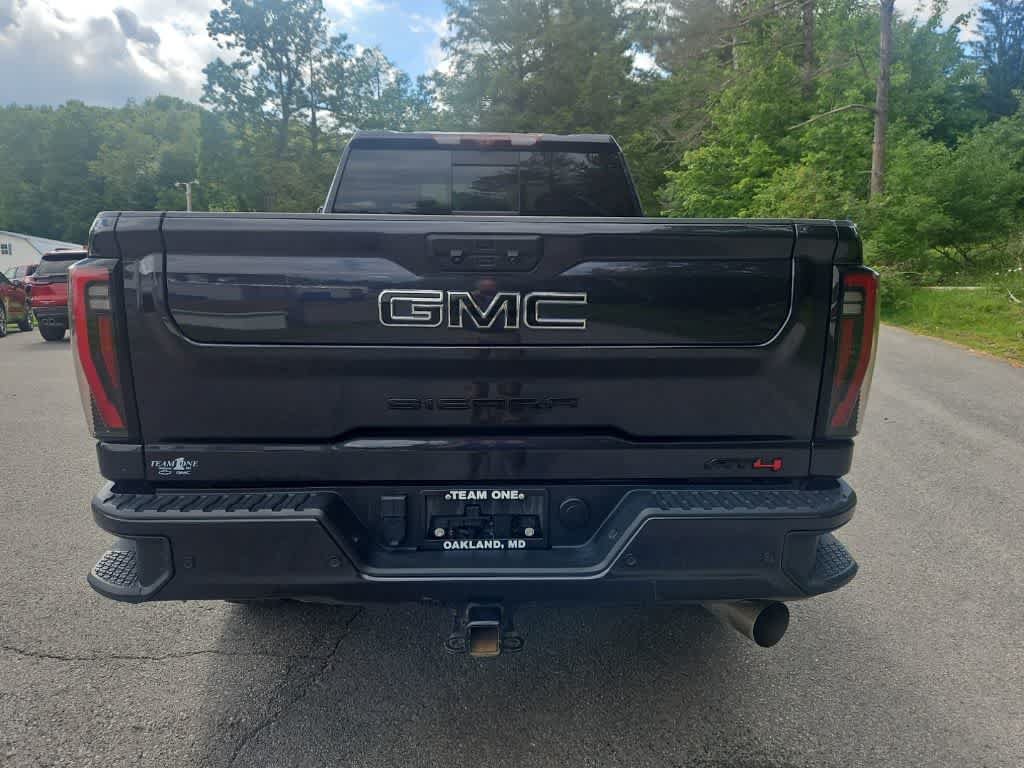Used 2024 GMC Sierra 2500 AT4 w/ AT4 Premium Plus Package AWD/4WD image 4