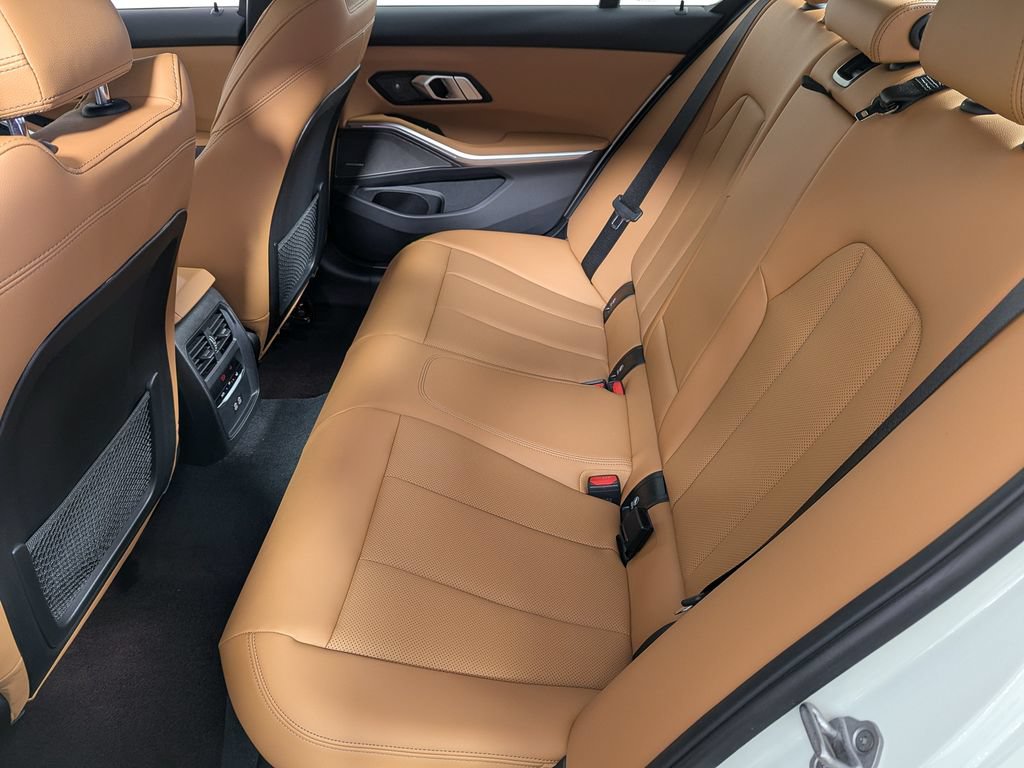 Used 2023 BMW 330i xDrive Sedan w/ M Sport Package AWD/4WD image 45