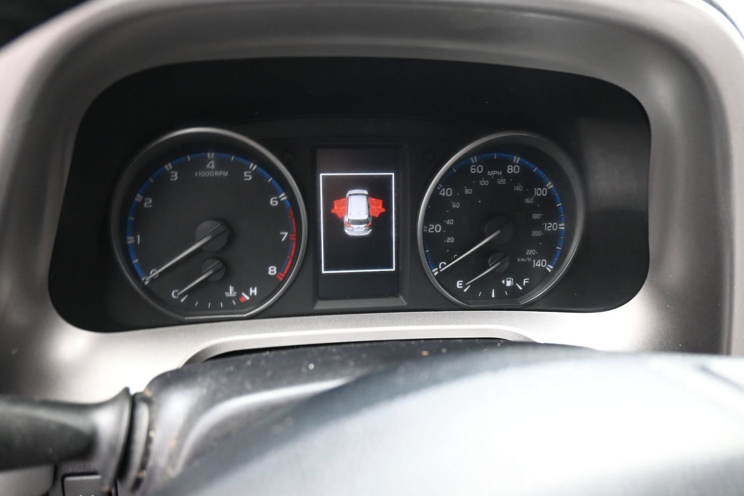Used 2018 Toyota RAV4 XLE AWD/4WD image 14