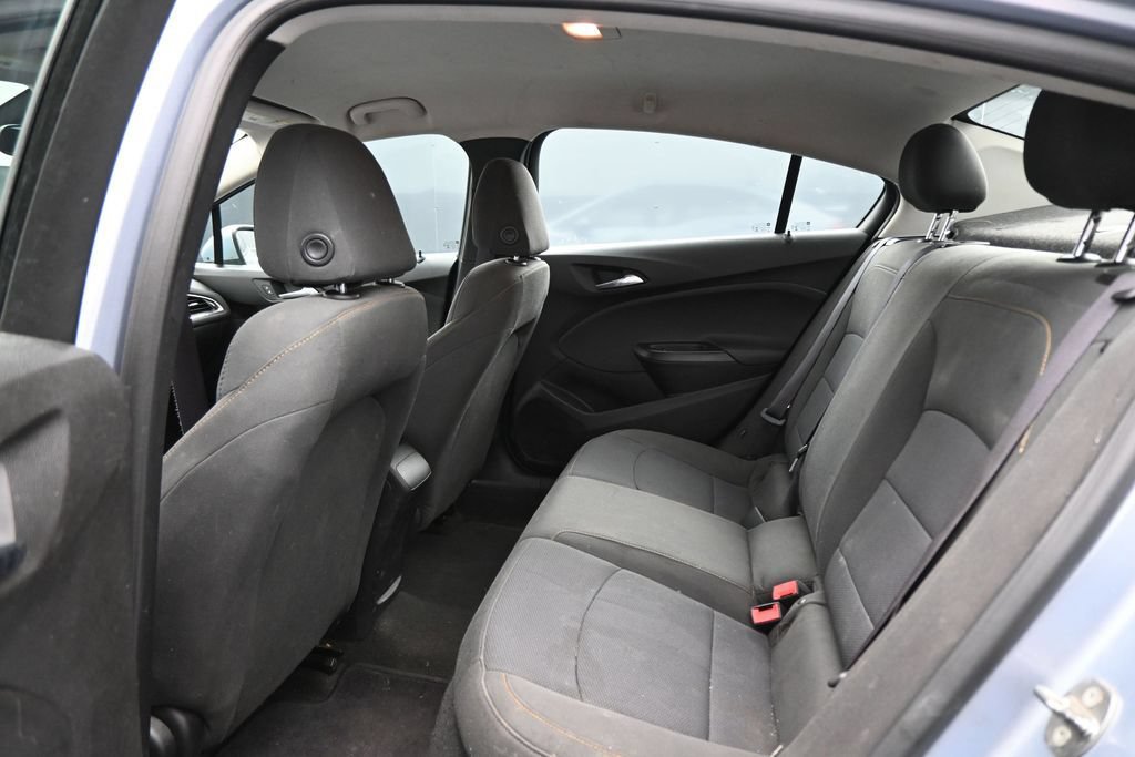 Used 2017 Chevrolet Cruze LS FWD image 22