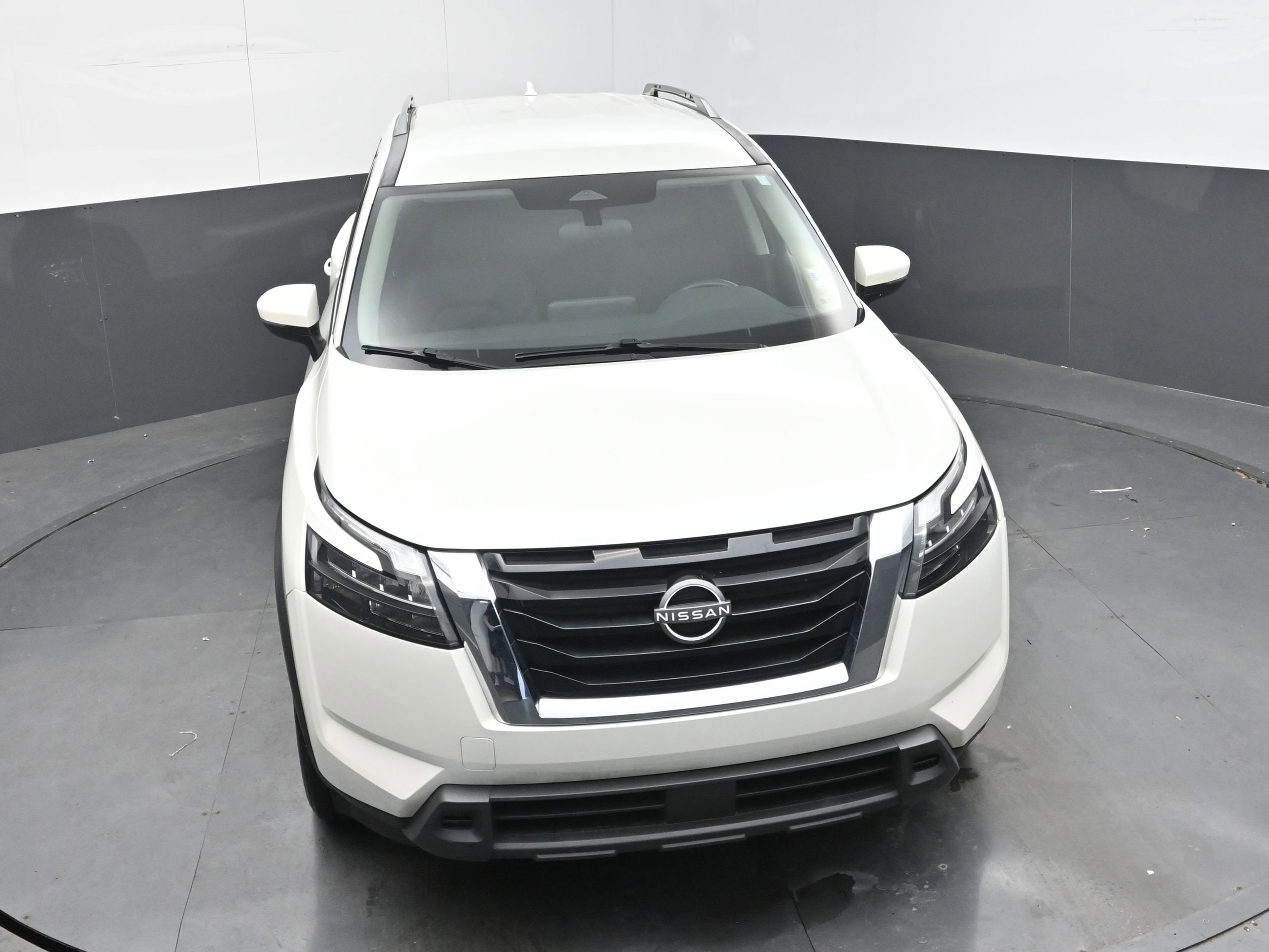 Used 2024 Nissan Pathfinder SV image 33
