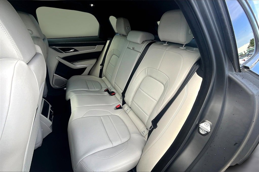 New 2026 Jaguar F-PACE R-Dynamic S image 10