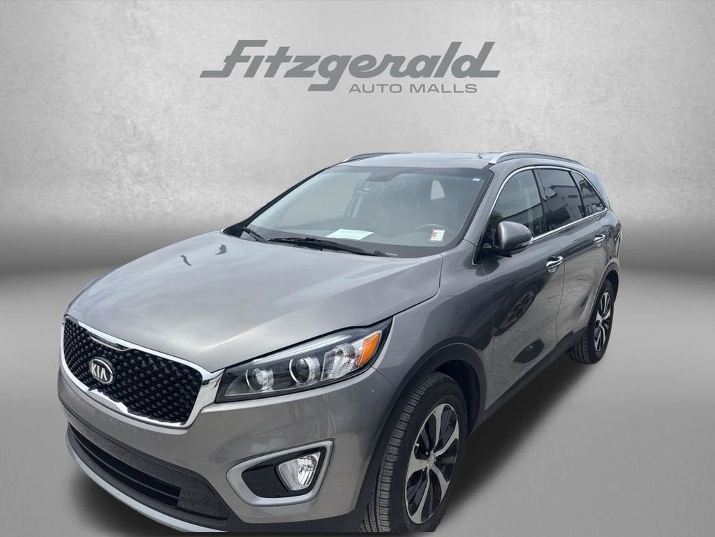 Used 2017 Kia Sorento EX w/ EX Premium Package FWD image 2