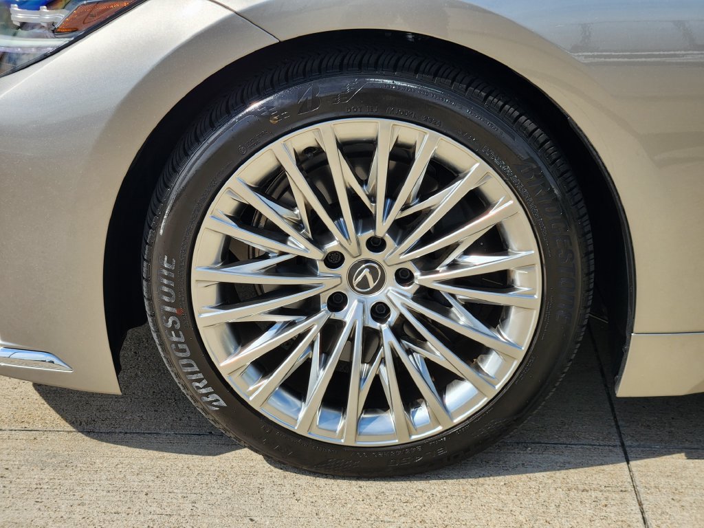Used 2024 Lexus LS 500 w/ Interior Upgrade Package RWD image 10