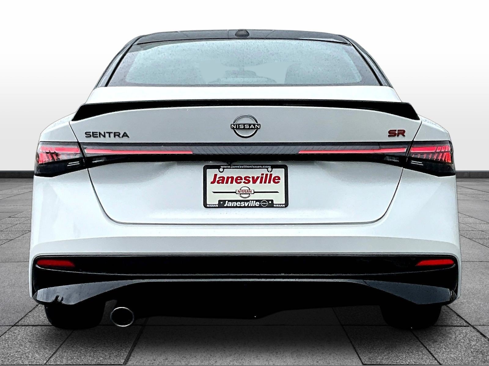 New 2026 Nissan Sentra SR w/ Floor Mat Package FWD image 4