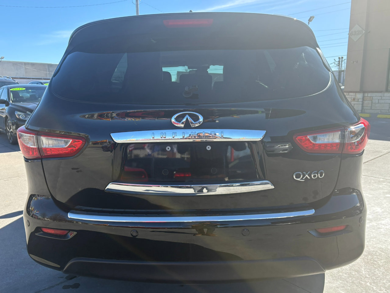 Used 2014 INFINITI QX60 FWD w/ Deluxe Touring Package image 9