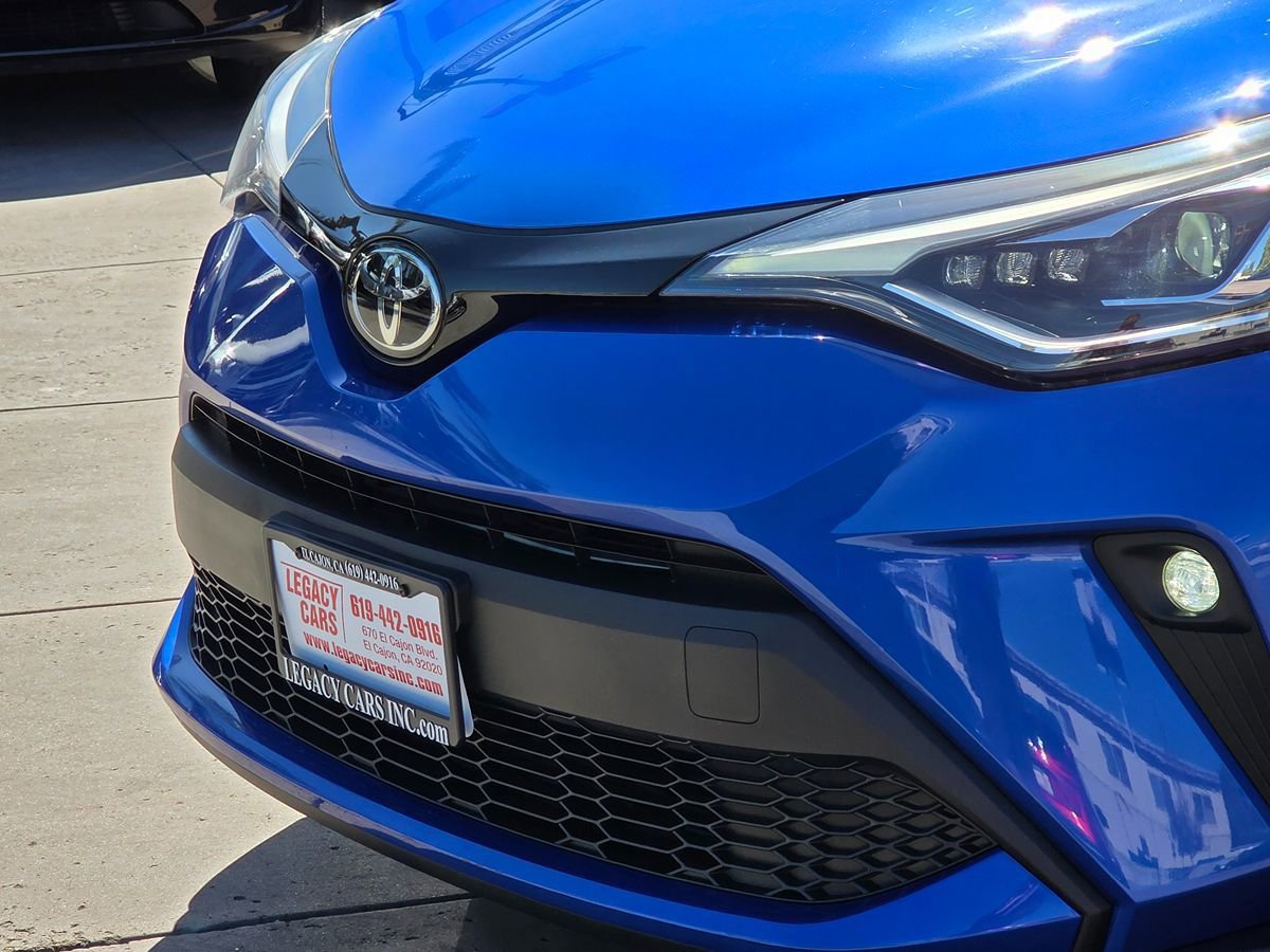 Used 2020 Toyota C-HR Limited FWD image 9