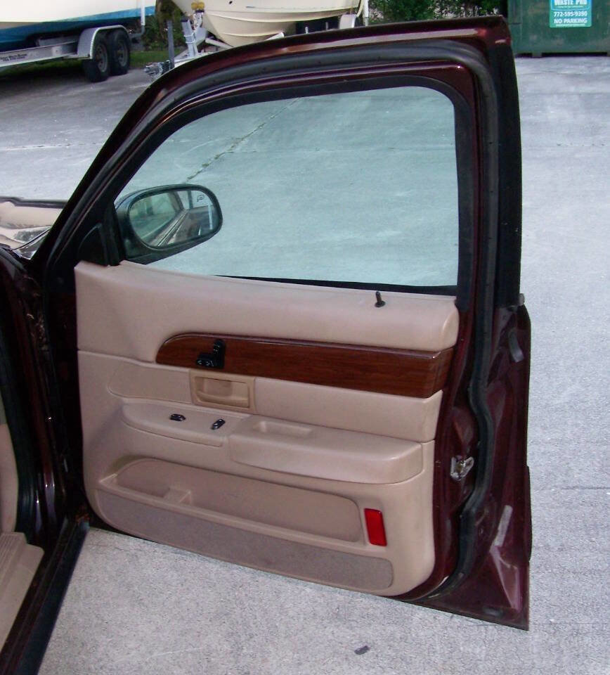 Used 2003 Mercury Grand Marquis LS image 13