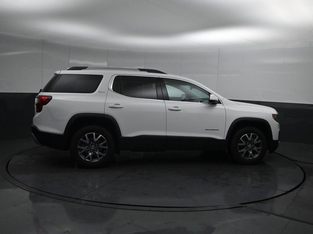 Used 2023 GMC Acadia SLT image 3
