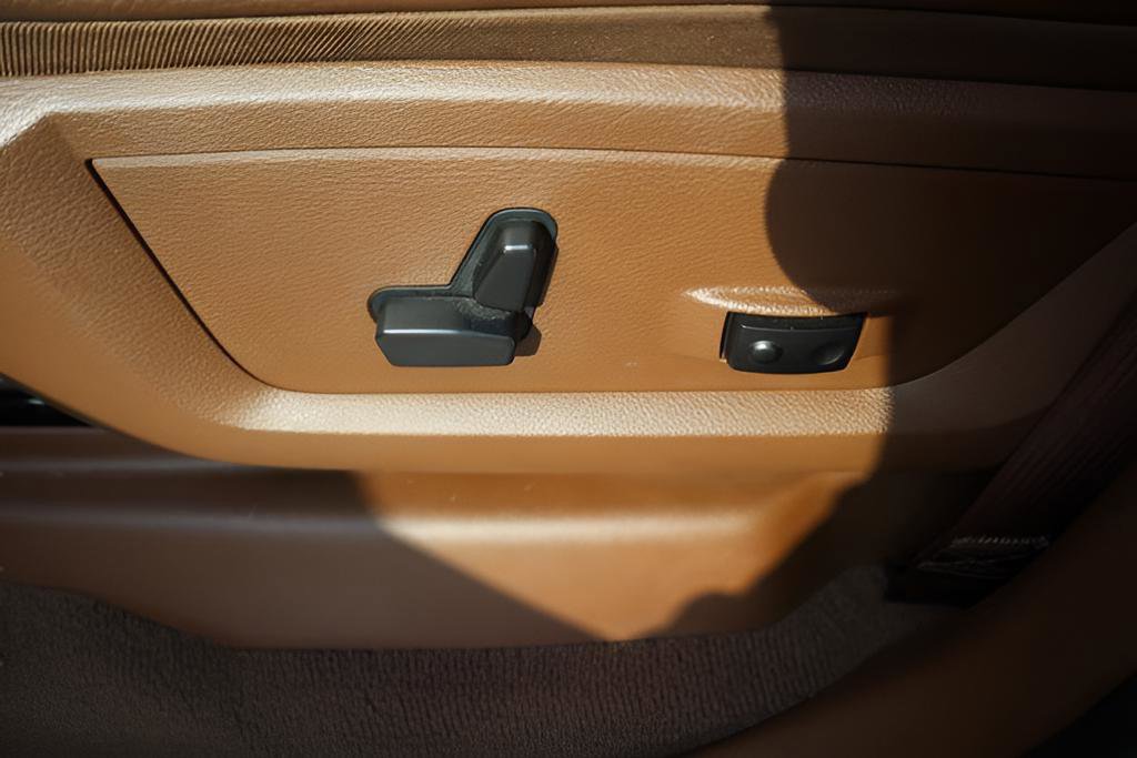 Used 2024 RAM 3500 Limited image 14