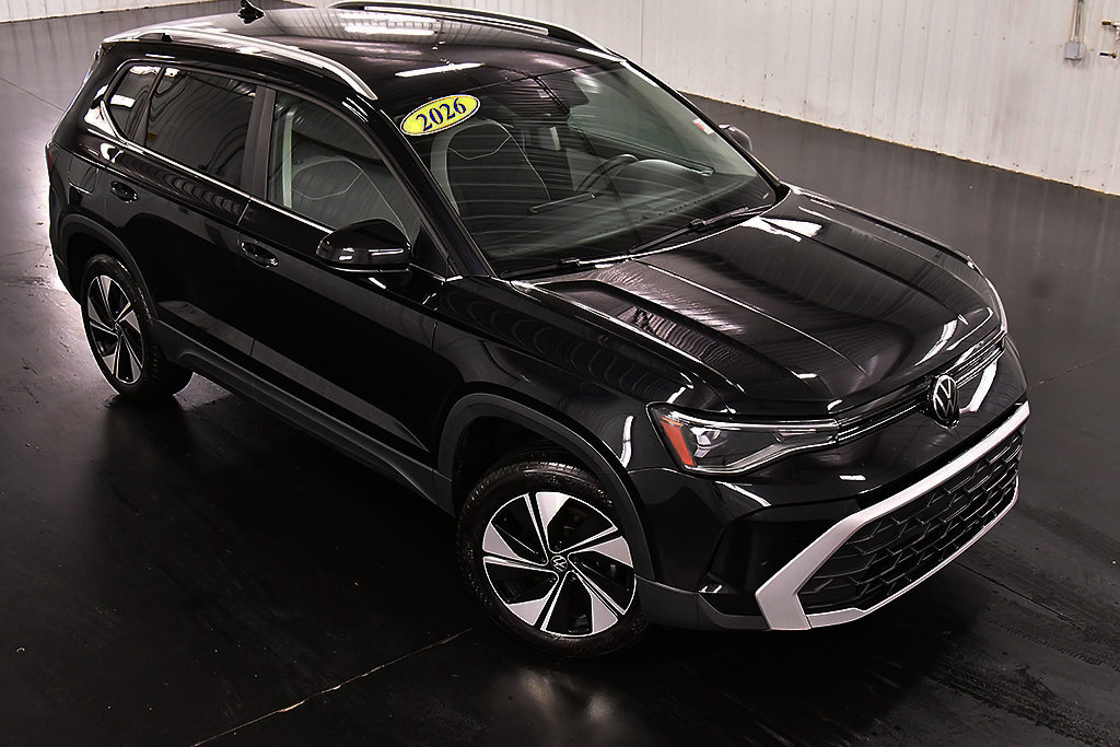 Used 2026 Volkswagen Taos SE AWD/4WD image 12