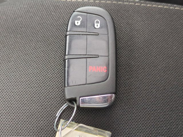 Used 2021 Jeep Renegade Latitude w/ Sun & Sound Group image 29