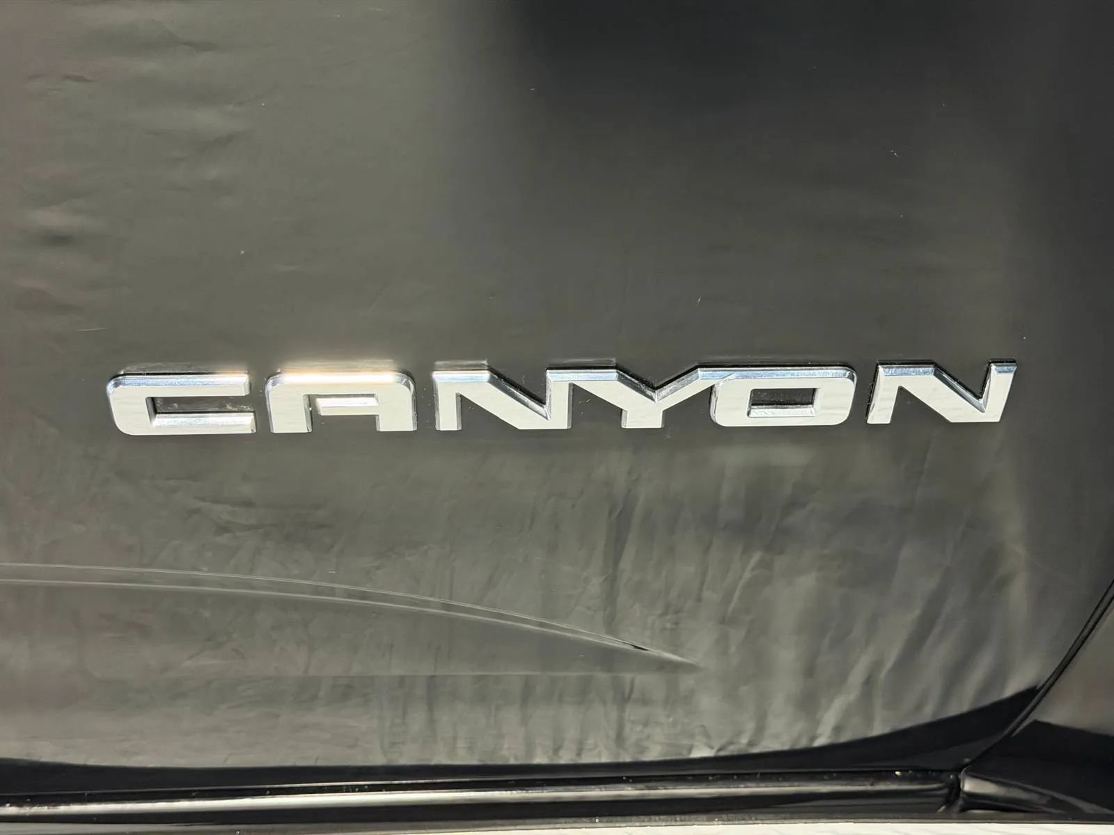 Used 2015 GMC Canyon SLT AWD/4WD image 11