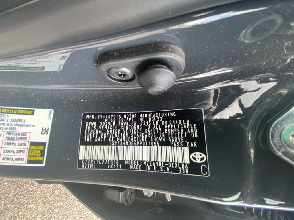 Used 2023 Toyota Corolla LE FWD image 27