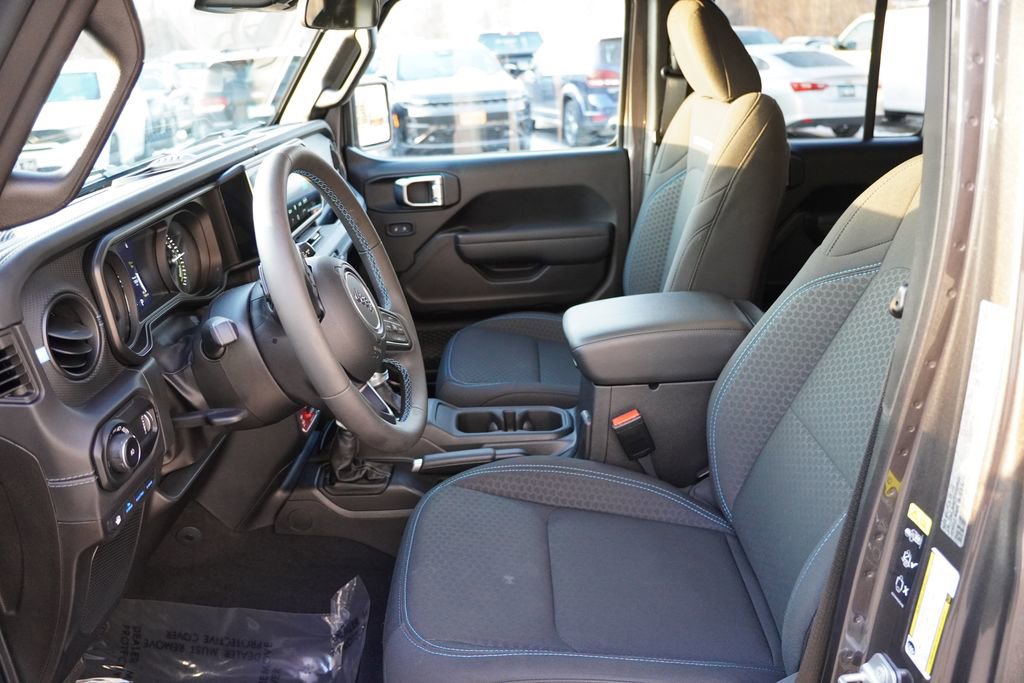 Certified 2025 Jeep Wrangler Unlimited Rubicon 4xe w/ Safety Group image 16