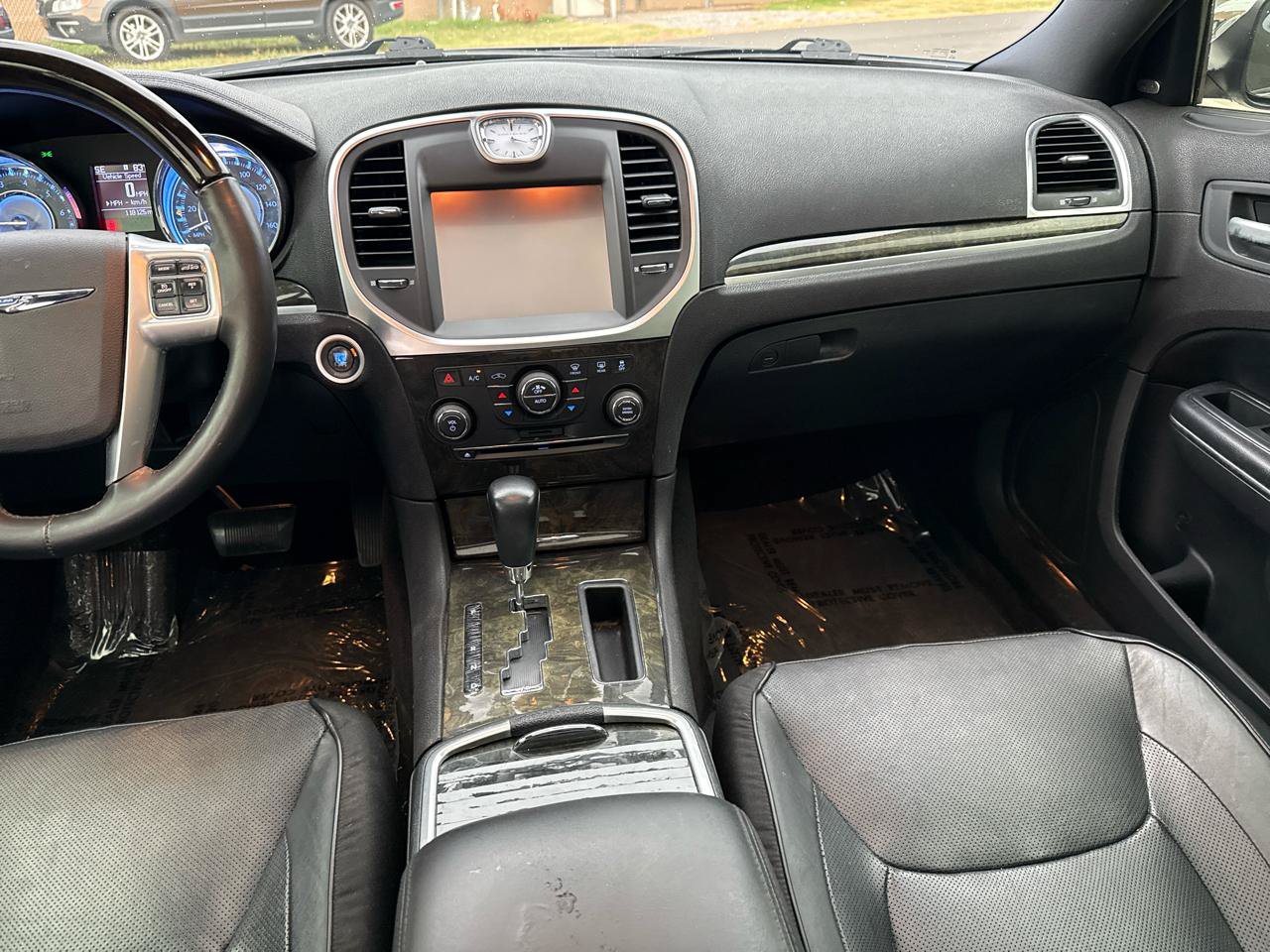 Used 2011 Chrysler 300 C w/ Sound Group RWD image 35