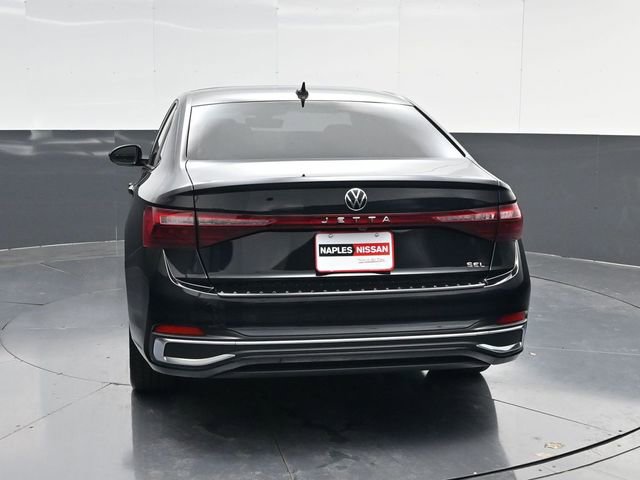 Used 2025 Volkswagen Jetta SEL FWD image 4