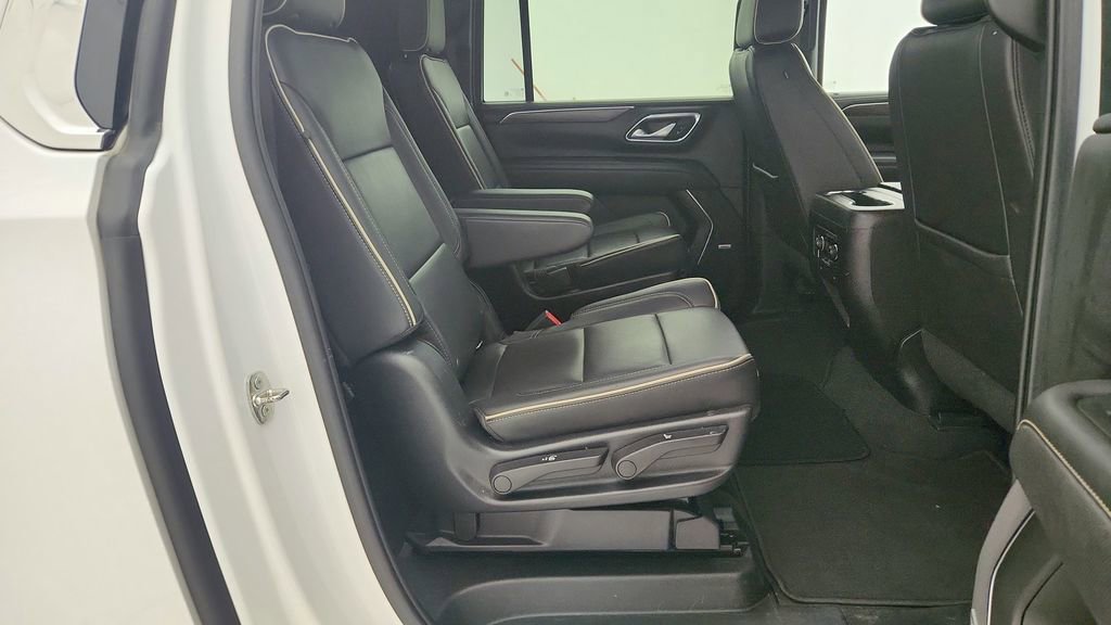 Certified 2022 Chevrolet Suburban Premier image 35