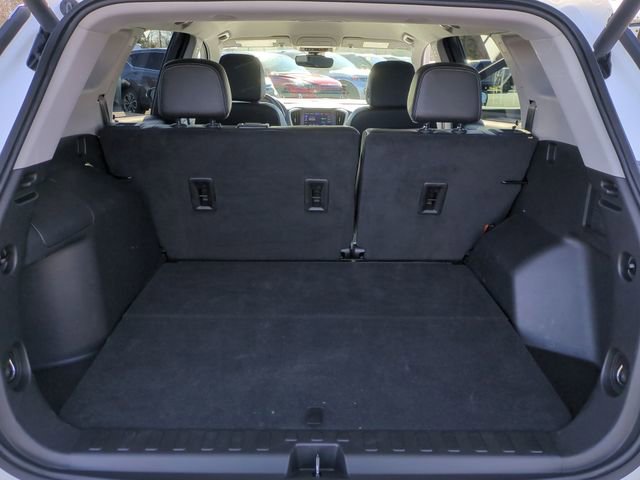 Used 2024 GMC Terrain SLT image 23