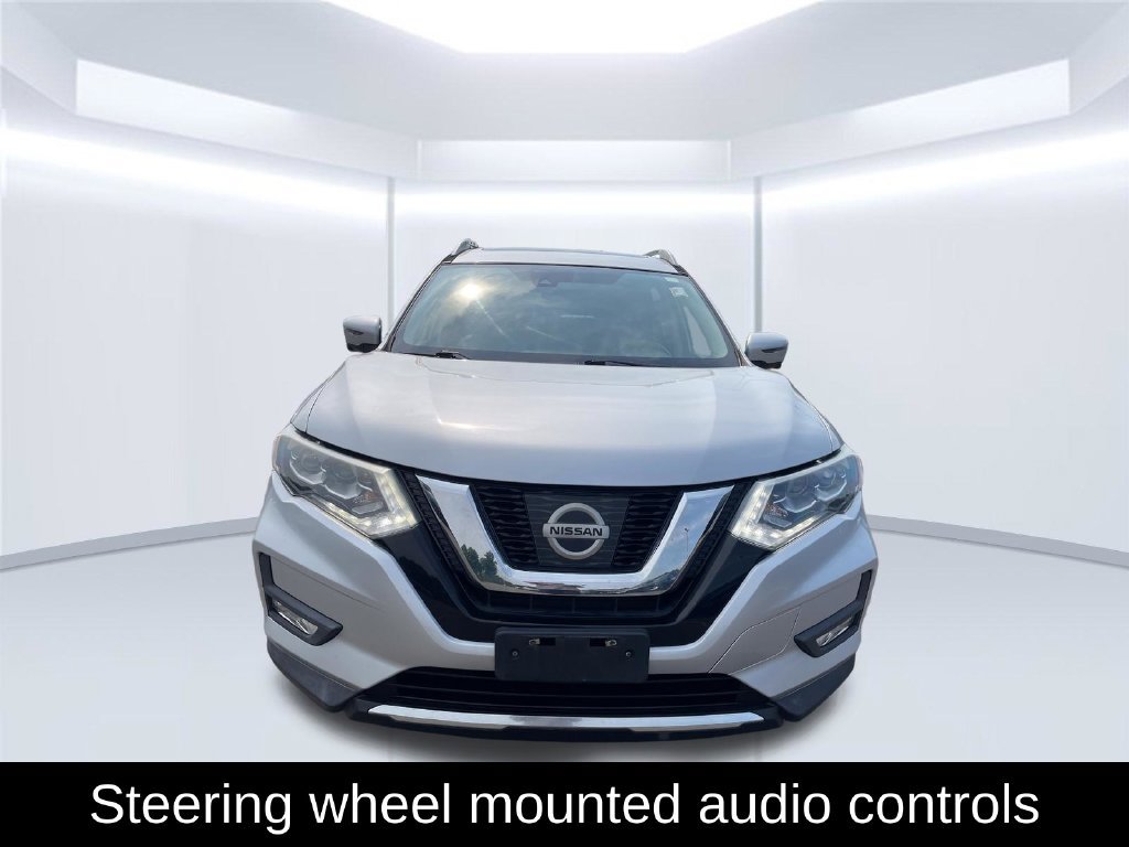 Used 2017 Nissan Rogue SL w/ SL Premium Package AWD/4WD image 10
