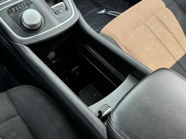 Used 2015 Chrysler 200 Limited image 11