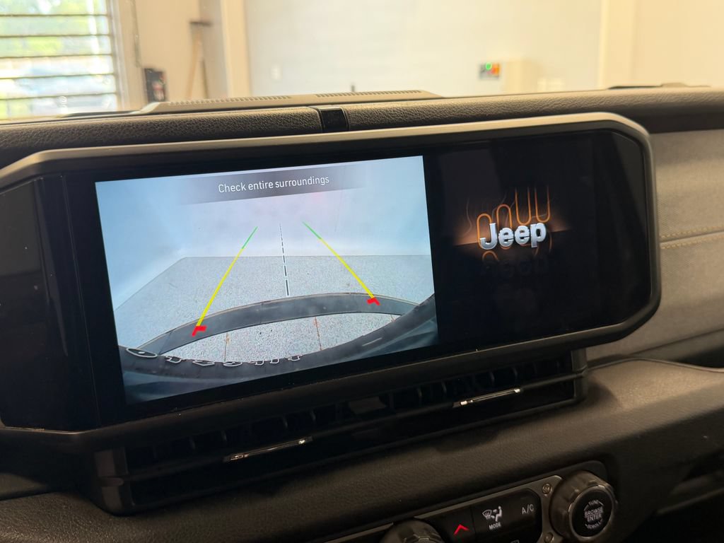 Used 2024 Jeep Wrangler Sport AWD/4WD image 21
