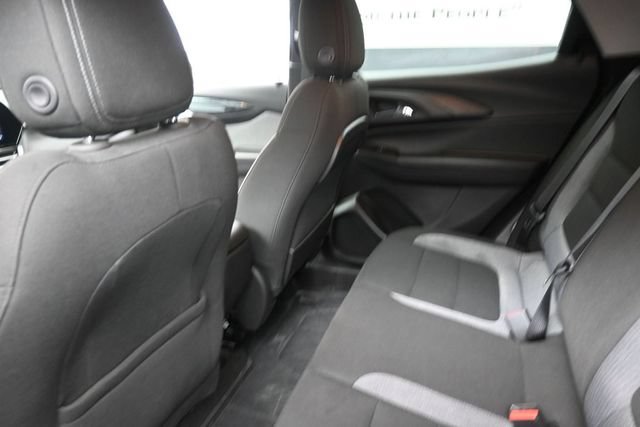 Used 2024 Chevrolet TrailBlazer LT w/ LT Cold Weather Package FWD image 23