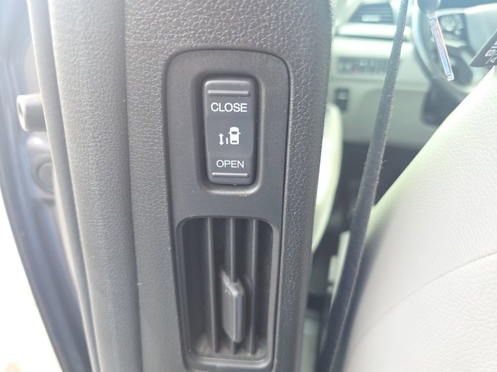 Used 2018 Honda Odyssey EX-L image 33